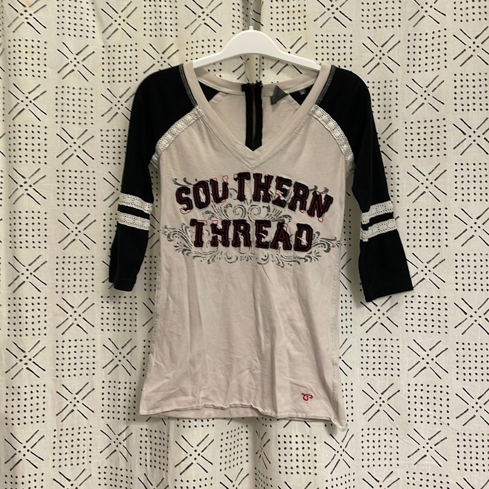 XS Southern Thread back zip 3/4 long sleeves blouse
